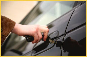 Exclusive Locksmith Service Uppr Marlboro, MD 301-723-7104 - 18-car-unlock